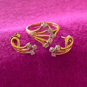 Diamond ring & earrings